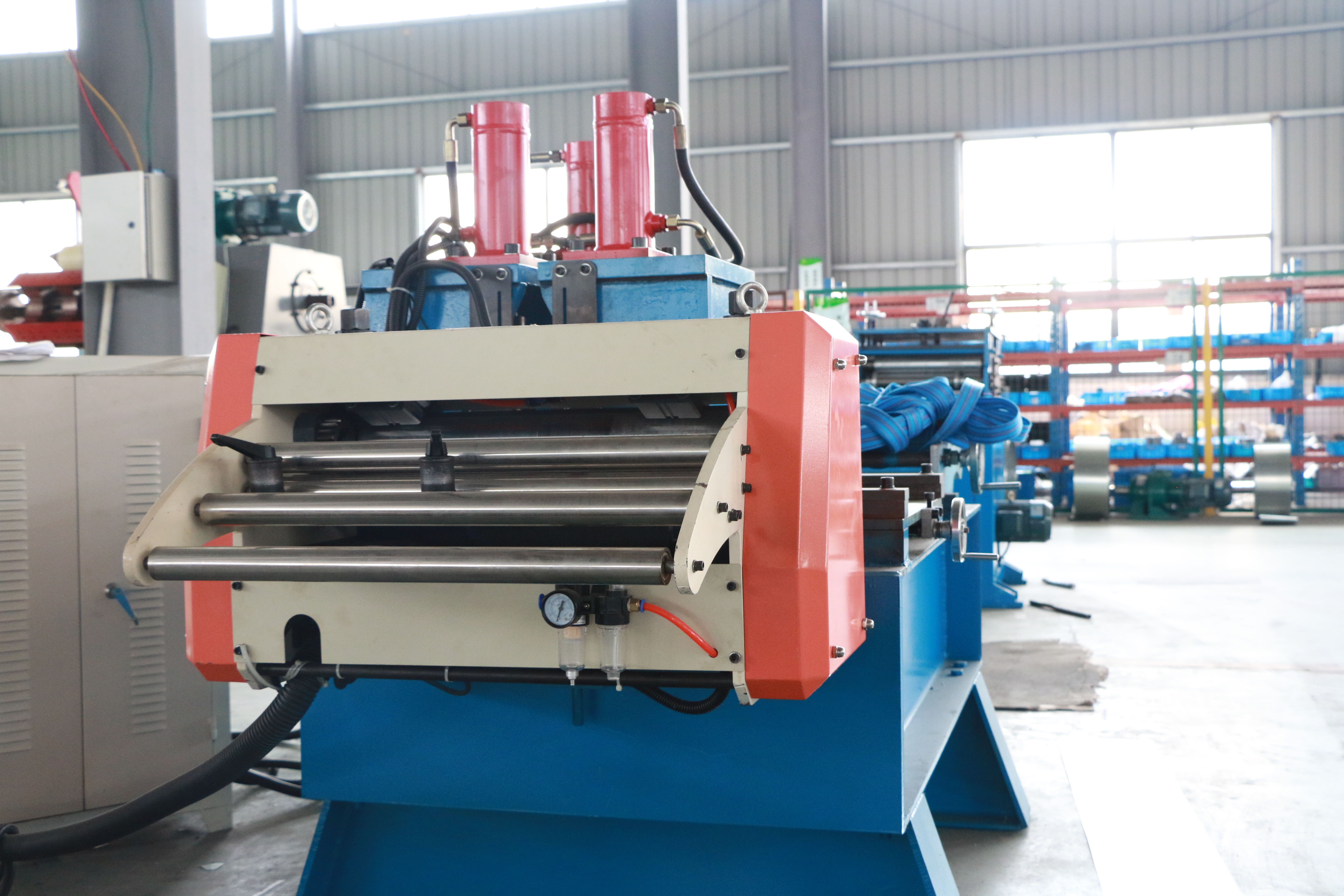 Door frame cold roll forming machine