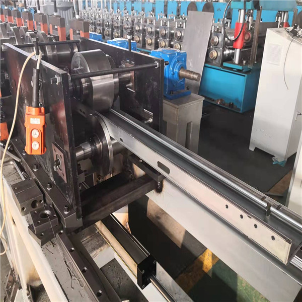 roll forming machine 
