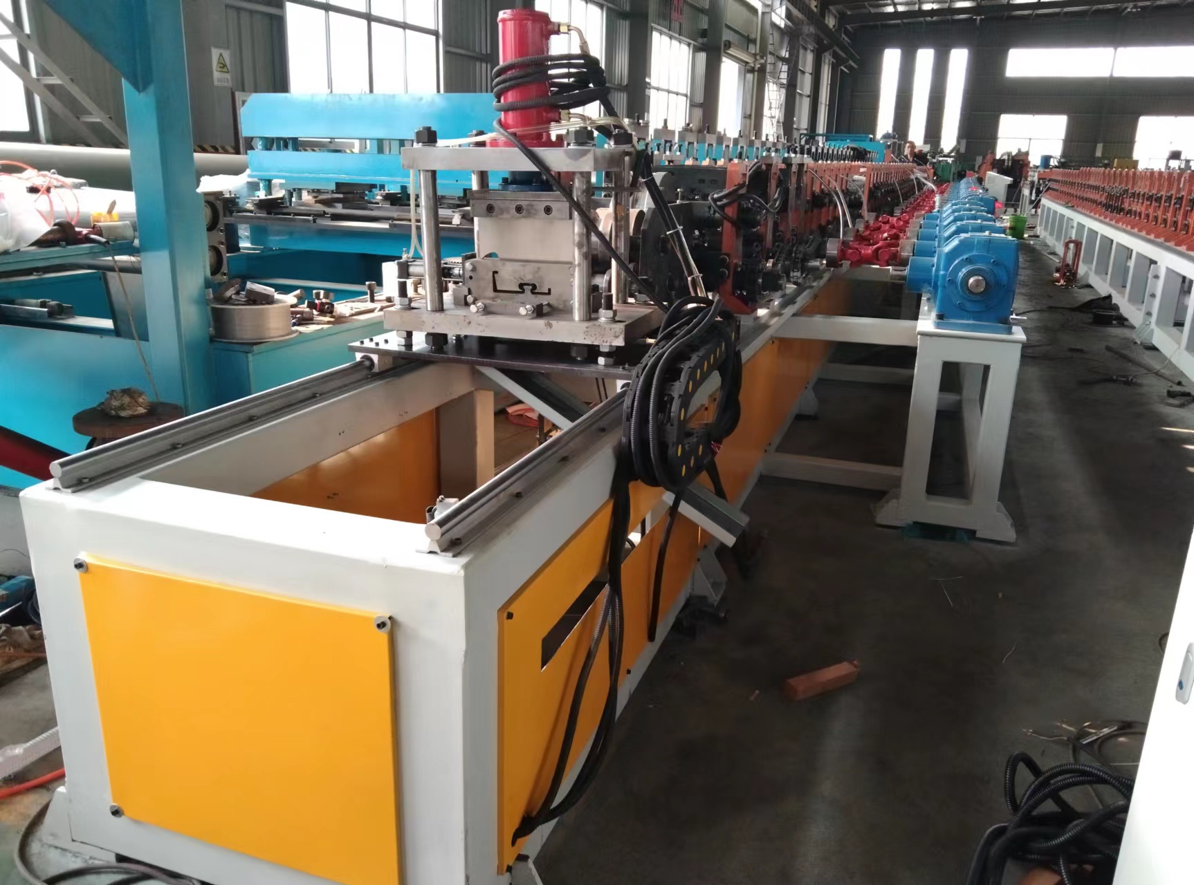 b583318cc6084b7db916c85d4f8b2e7